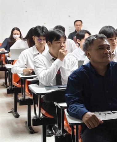 ประมวลภาพกิจกรรมสะท้อนผลการฝึกสอน นิสิต กศ.บ.คณิตศาสตร์ มศว (ED491)